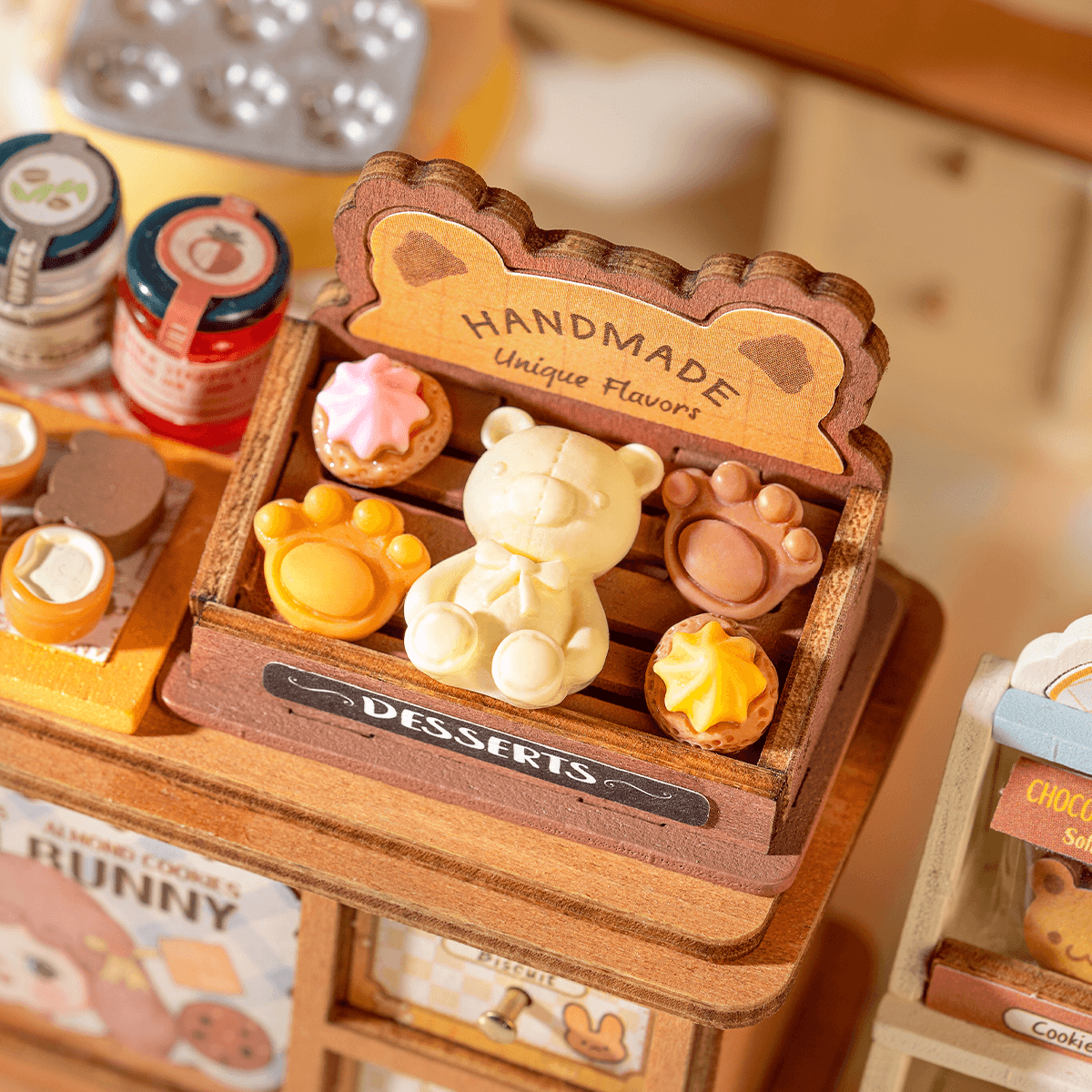 Rolife Cookii Bunny's Cookie Shop Miniature House DG177 DIY miniature house kit, top-down view of layout and arrangement