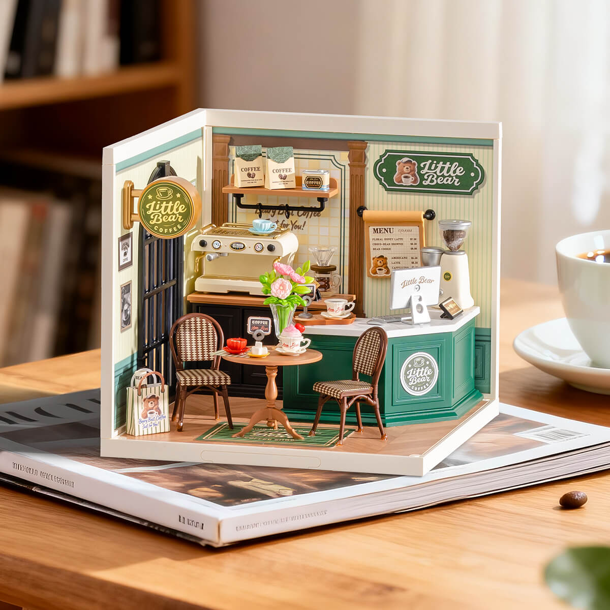 Rolife Perfect Romance Café Miniature House DW028 DIY miniature house kit, detail of decorative elements and finish