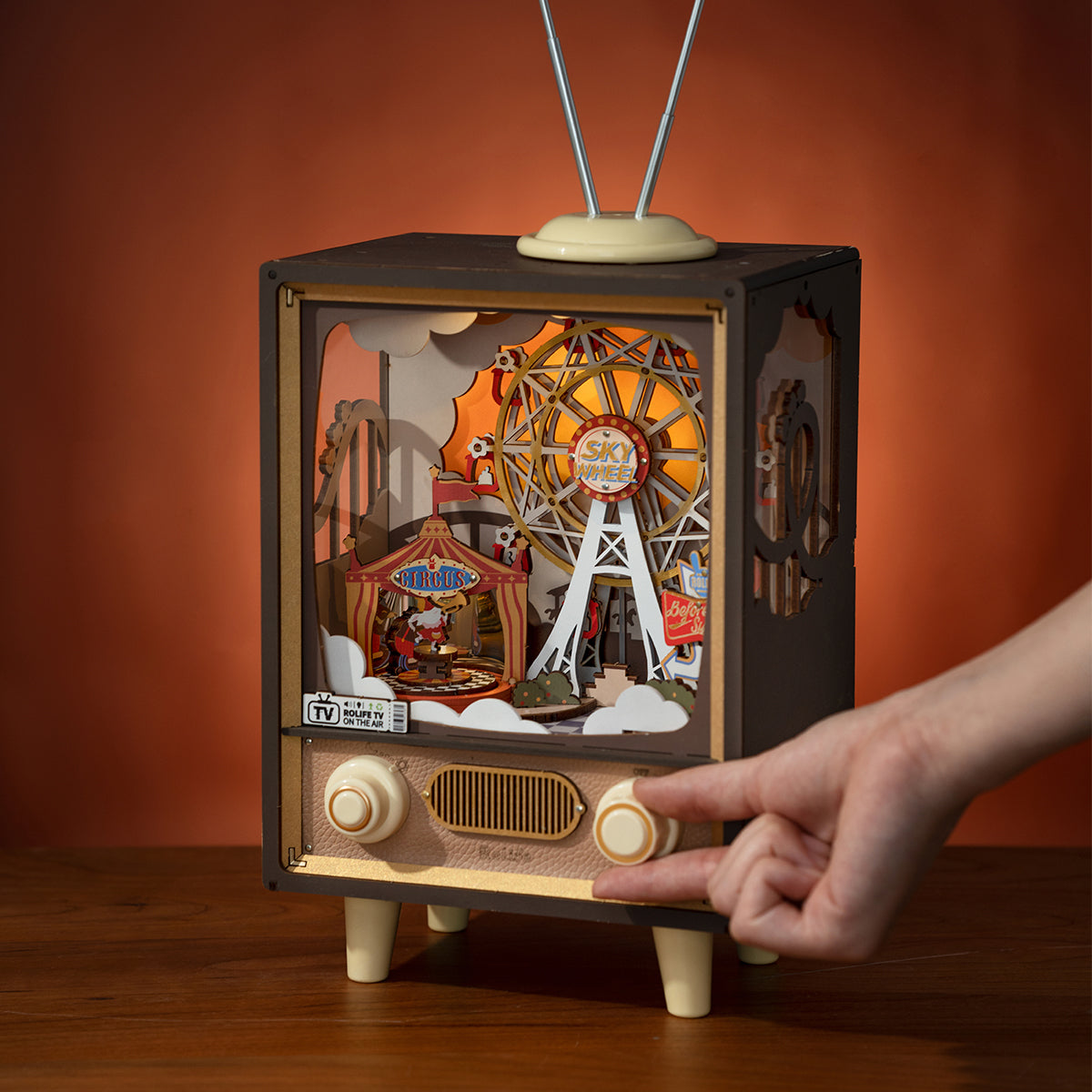Rolife, Sunset Carnival, AMT01, 3D wooden music box puzzle, three-quarter angle