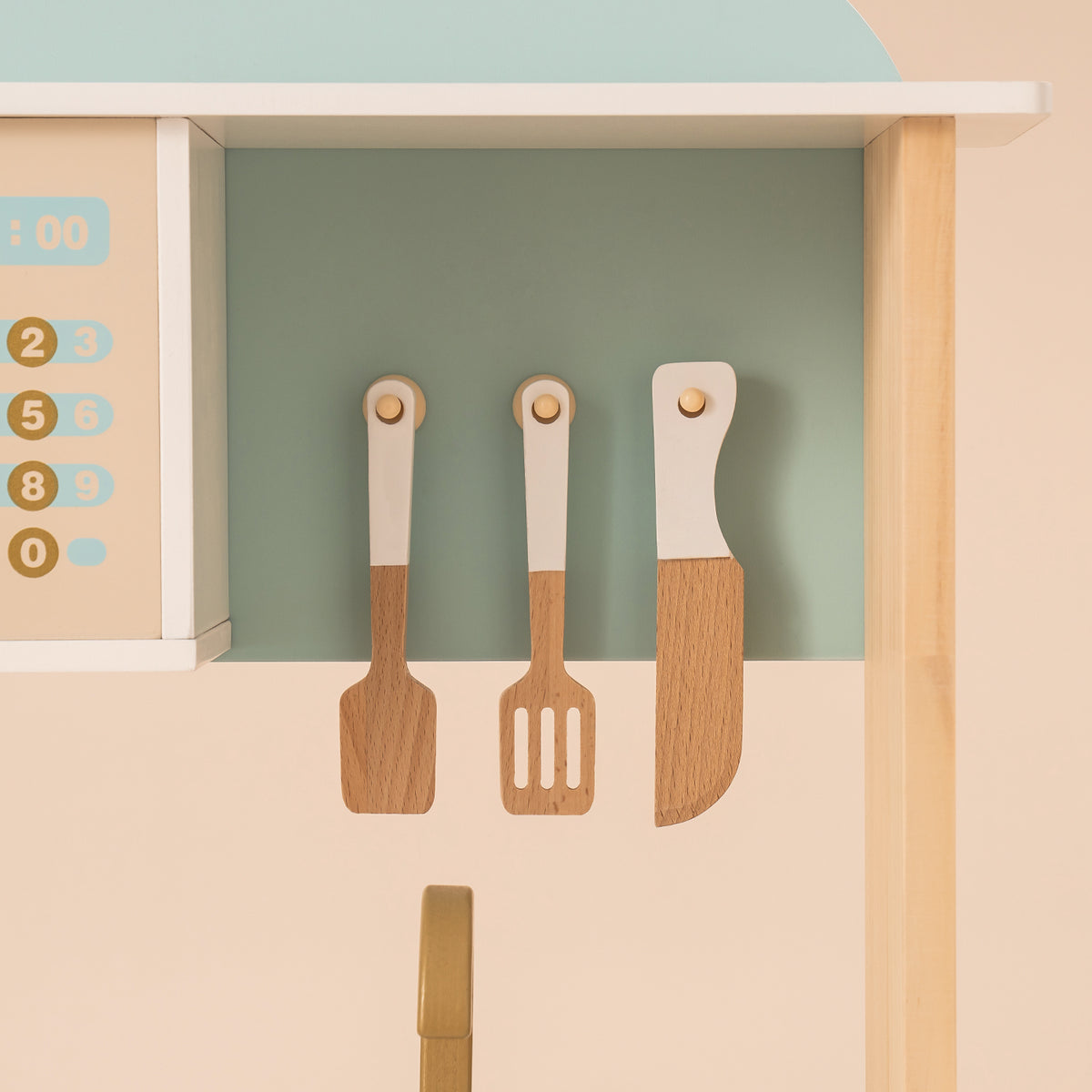 ROBUD kitchen accessory rail with three wooden cooking tools including spatula, spoon and knife in natural tan