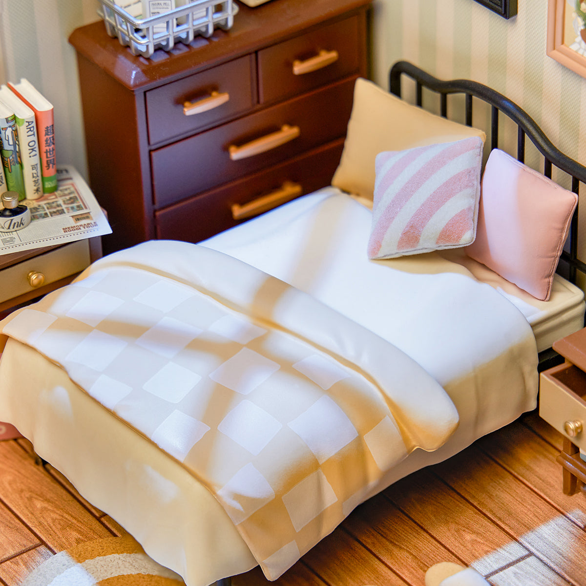 Rolife Sweet Dream Bedroom DW009 DIY book nook miniature kit, side profile detail shot