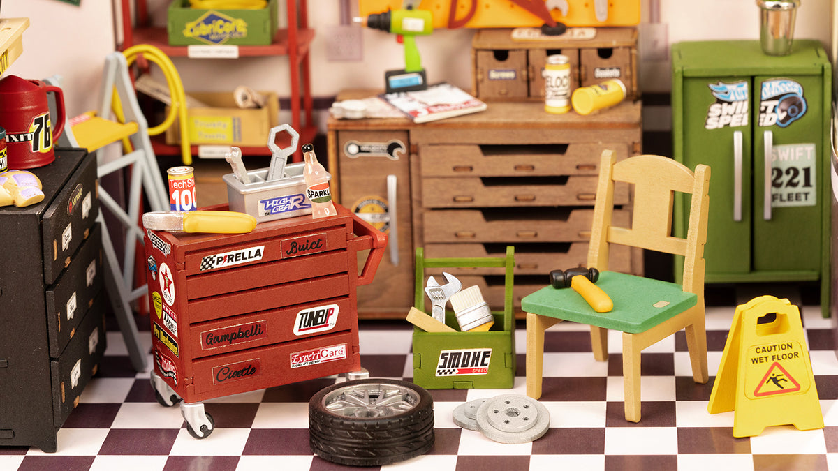 Komplettes, realistisches Set an Garagenwerkzeugen