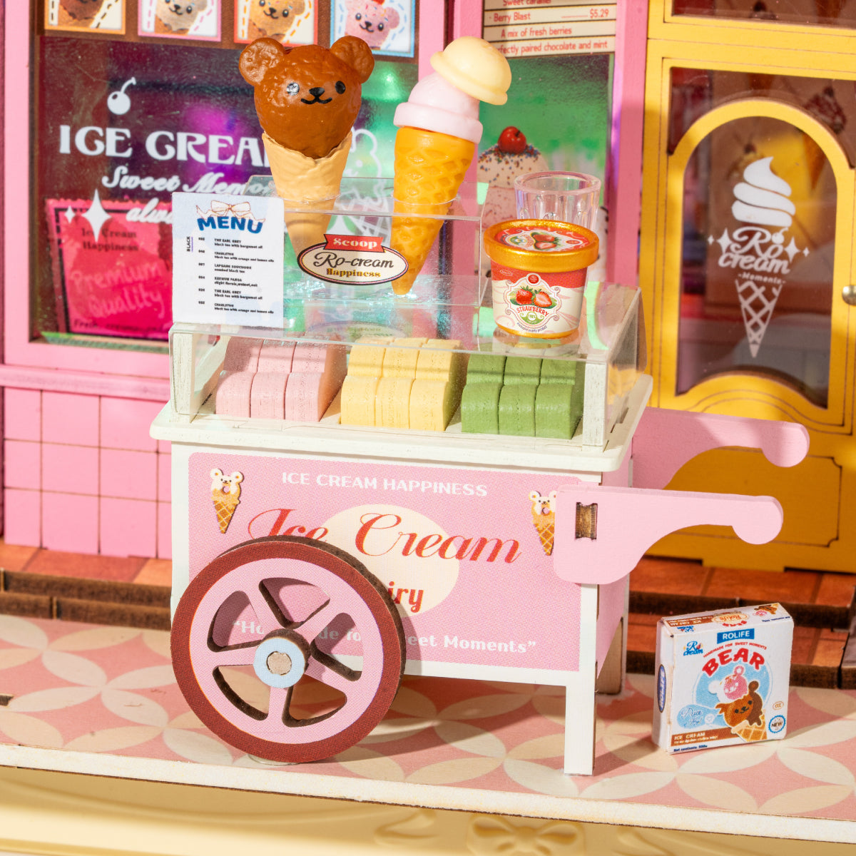 Rolife Sweet Scoopery Ice Cream 3D Wooden Puzzle DP002 3D wooden puzzle model, top-down view of layout and arrangement