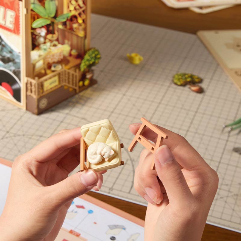 Snap-Fit Assembly & No Glue Required