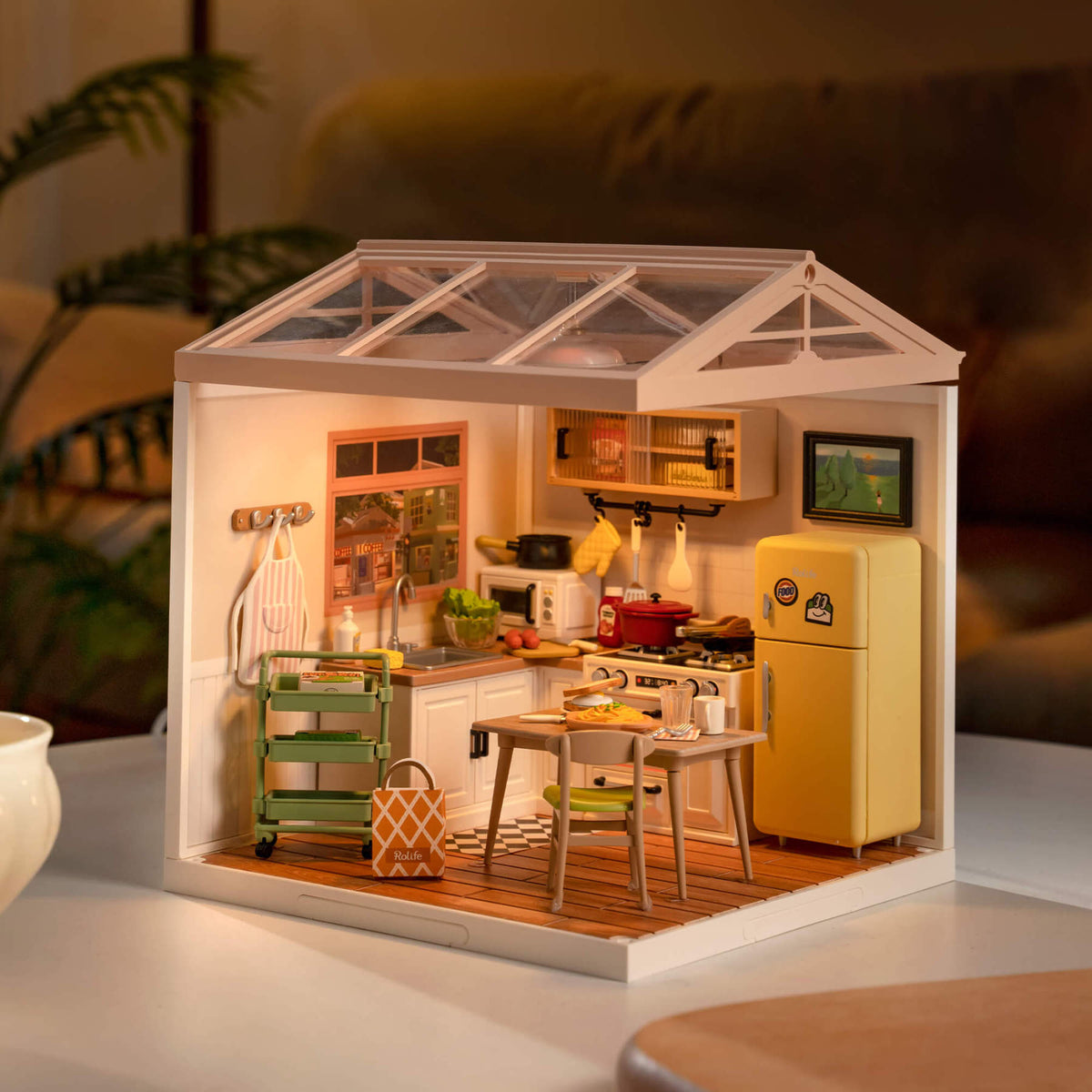 Rolife, Super Creator 9 in 1 Nine Grid, DIY miniature house kit, detail close-up