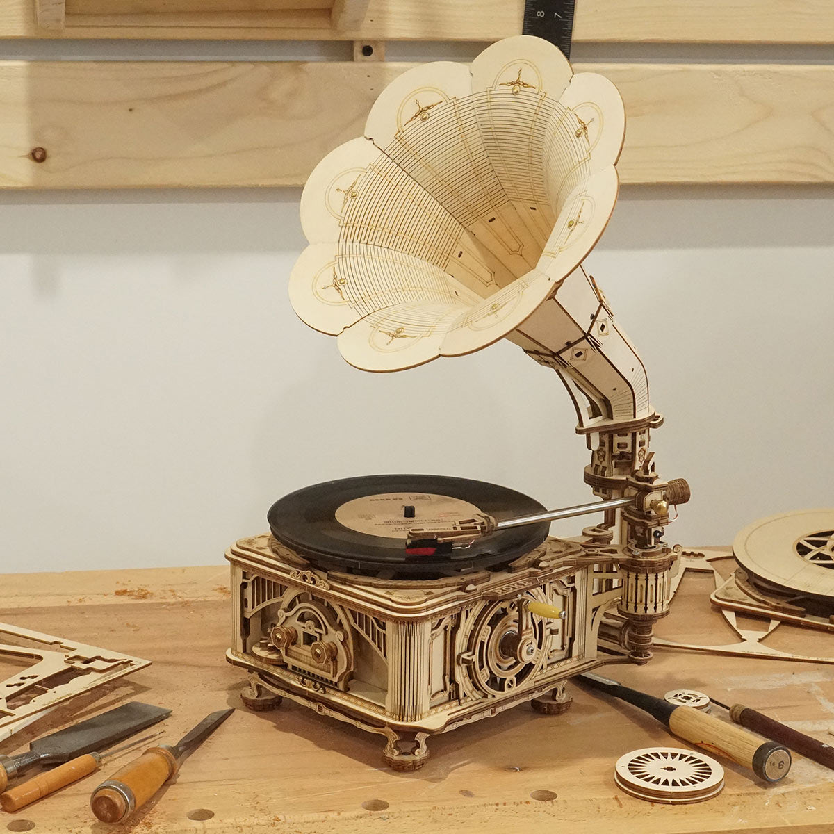 ROKR, DIY Crank Classic Gramophone, LKB01, 3D wooden gramophone puzzle, side angle